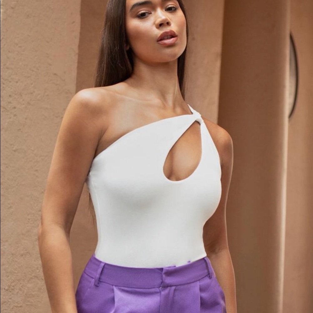 One Shoulder Cutout Knot Detail Bodysuit